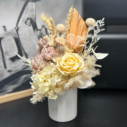 Small Cream Dried Flower Arrangements