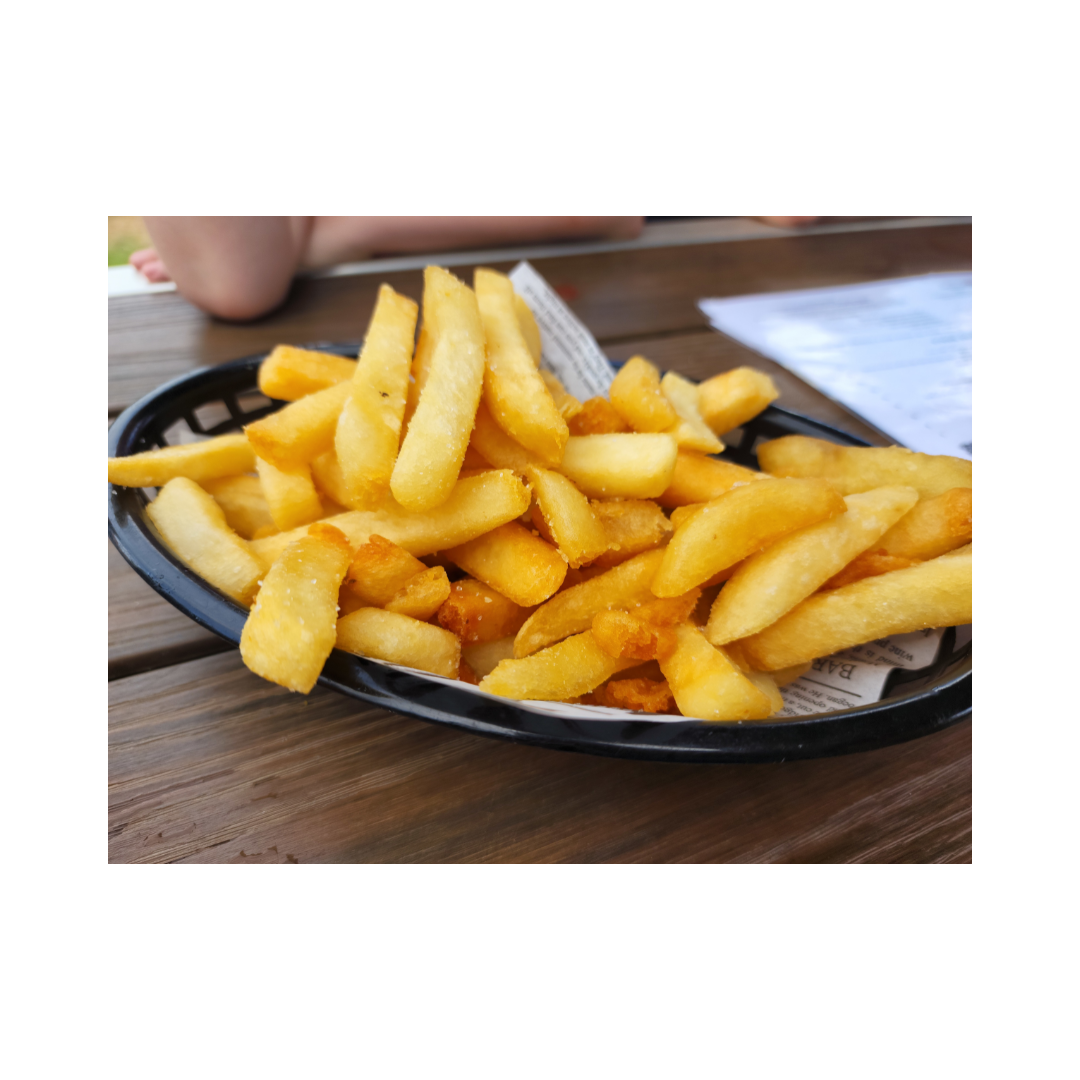 Bowl of crispy chips from The Social Cafe in Emerald QLD 4720 – available for dine-in, takeaway, and catering.